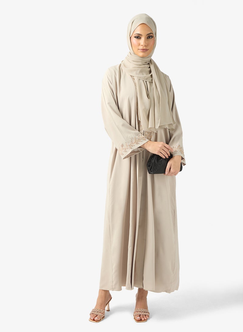 خزانة عباية وشيلة مزينة - Image 5