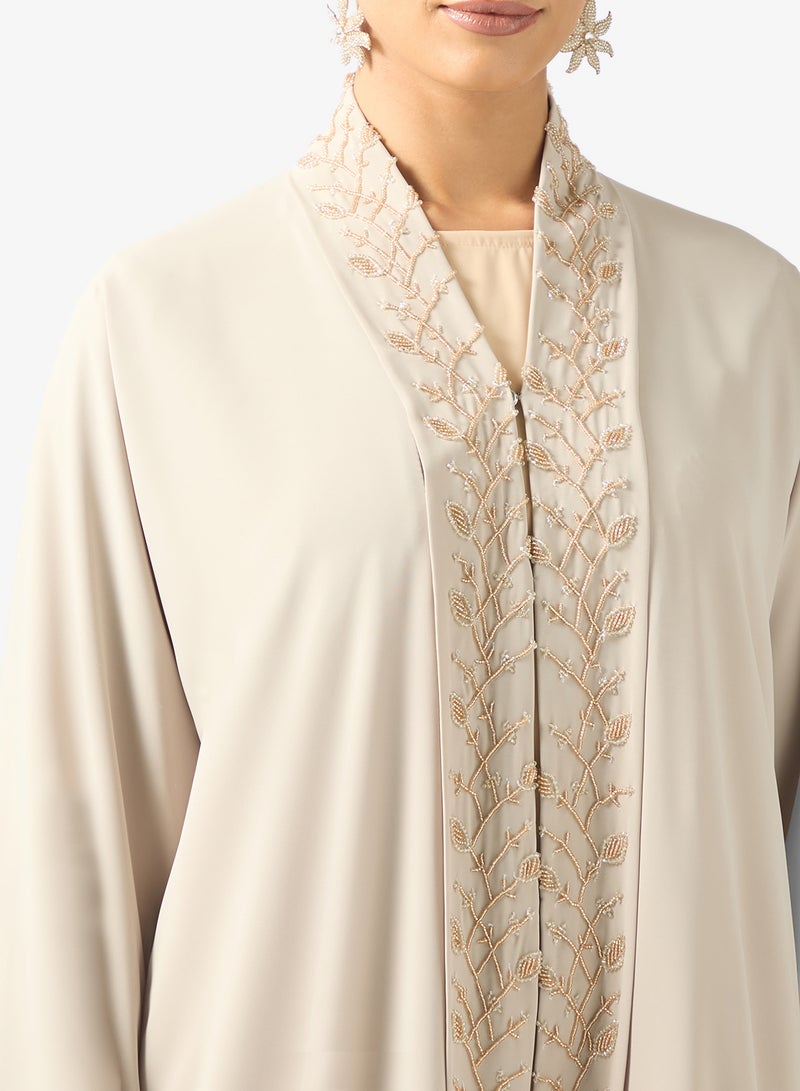 خزانة عباية وشيلة مزينة - Image 3