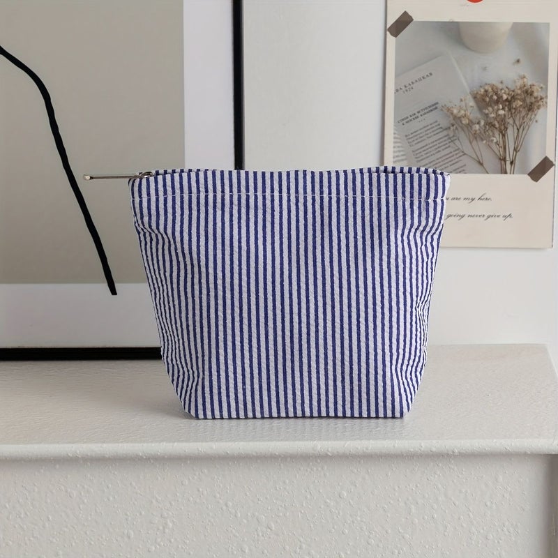 Pink And White Stripes Seersucker Makeup Bag Handheld Cosmetic Pouch Portable Toiletry Organizer - Image 3