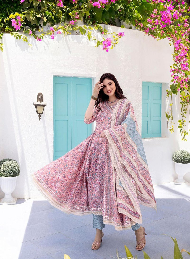 ISHIN Women Multi cotton Kurta set with Dupatta - Image 1
