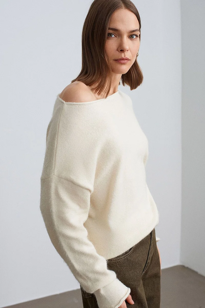 Dilvin Cream Natural DILVIN Women's Knit Sweater for Women | Best Price UAE