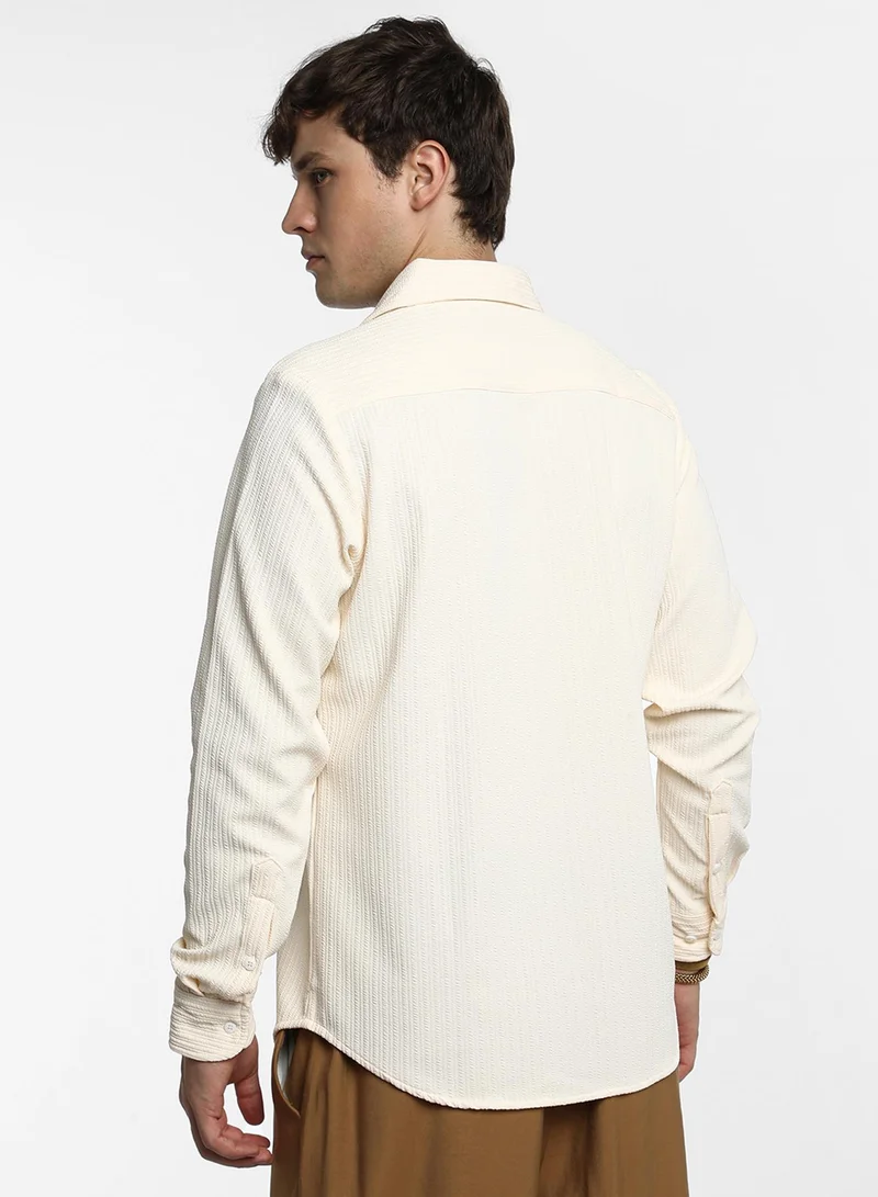 Campus Sutra Campus Sutra Men's Pale Yellow Stripe-Creased Shirt For Casual Wear | Spread Collar | Long Sleeve | Button Closure | Shirt Crafted With Comfort Fit For Everyday Wear