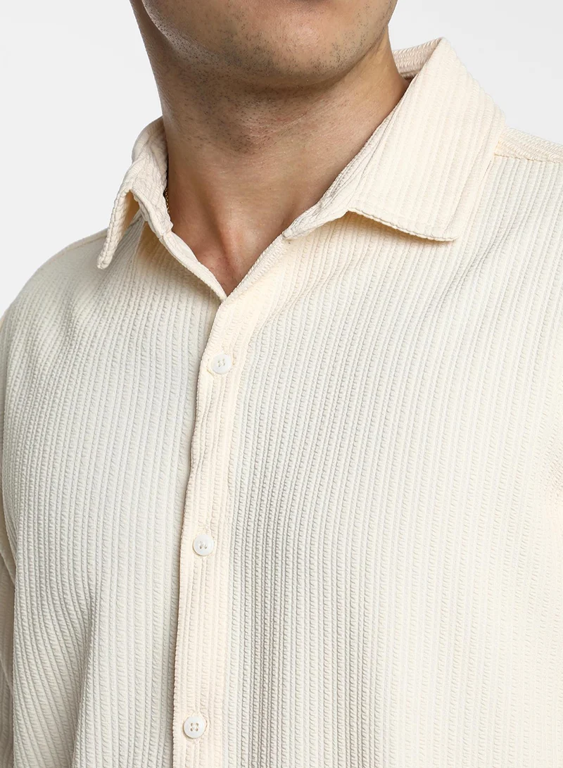 Campus Sutra Campus Sutra Men's Pale Yellow Stripe-Creased Shirt For Casual Wear | Spread Collar | Long Sleeve | Button Closure | Shirt Crafted With Comfort Fit For Everyday Wear