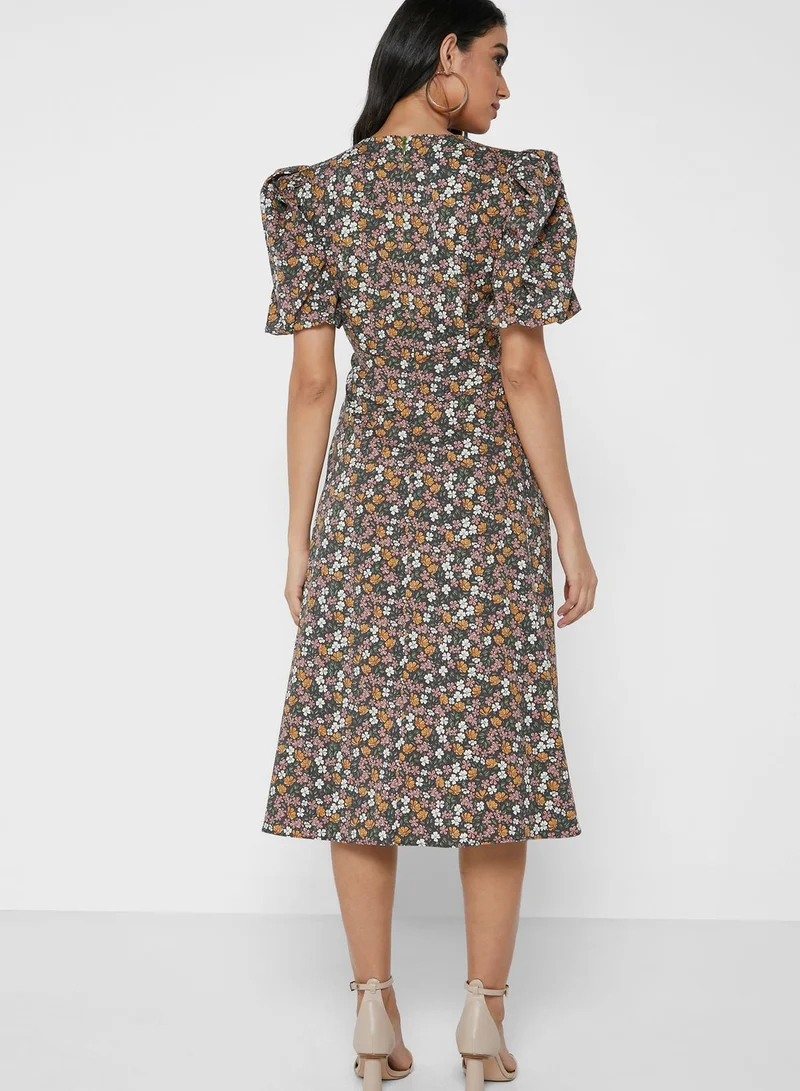 اي دي ال فستان بطبعة ورود