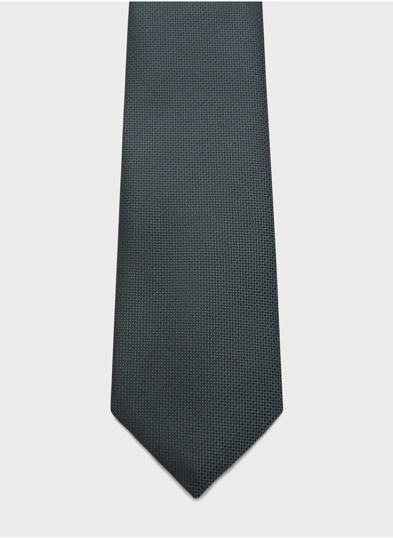 Mango Man Crease-Resistant Structured Tie