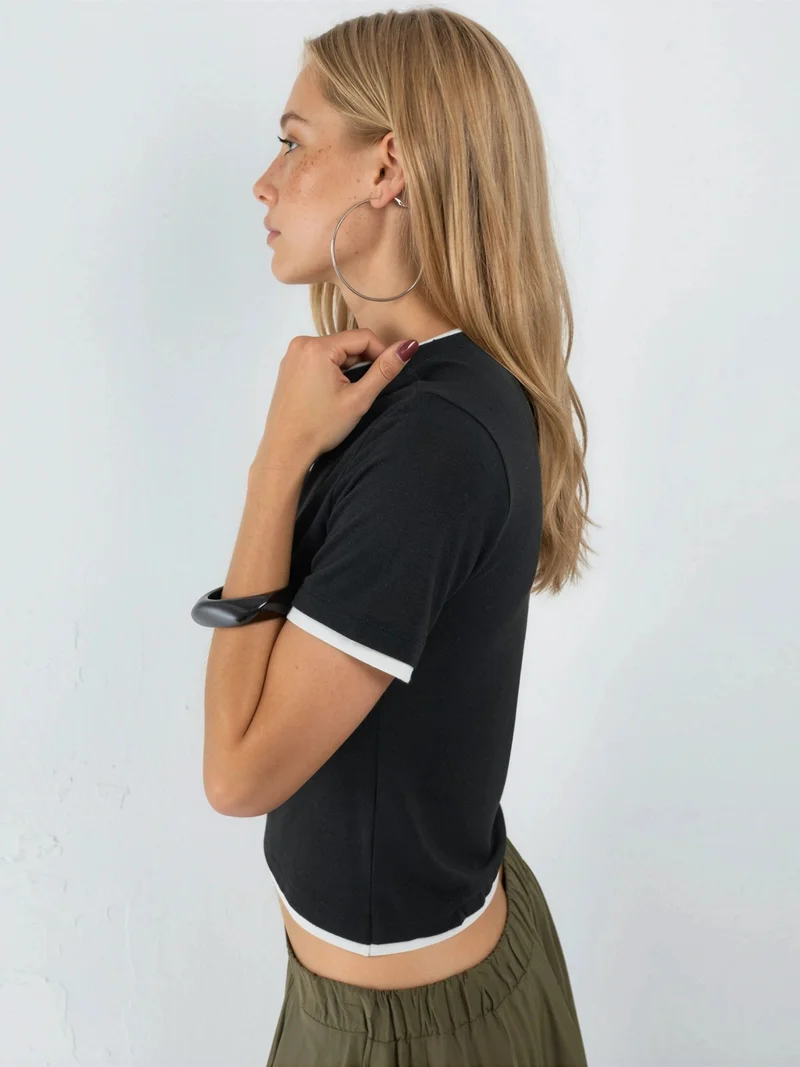 Qustyle QU STYLE Color Blocked Crew Neck T-Shirt