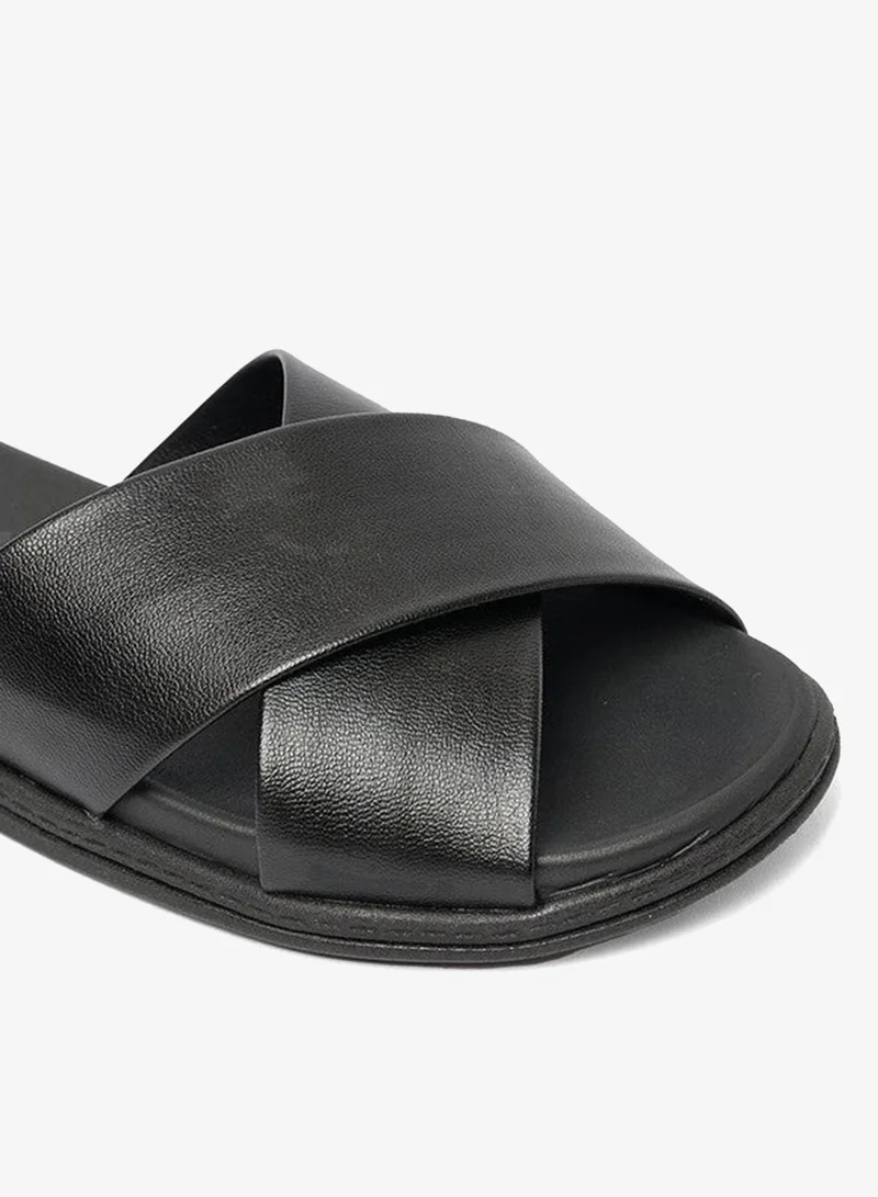 Beira Rio Black Flat Sandals for Women – Stylish Ladies Flat Sandals & Comfortable Flat Slippers for Women | Best Price UAE