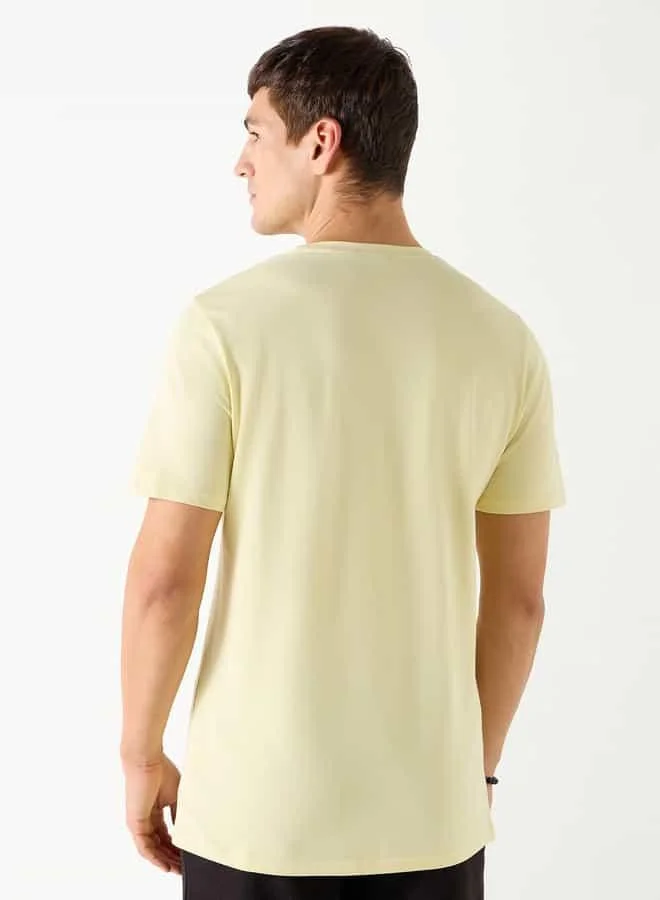 Iconic Iconic Slogan Print Crew Neck T-shirt with Short Sleeves