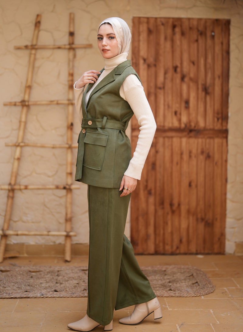 **Olive Winter Suit Set with Pants, Padded Vest, and Belt (3XL 100-115 k) - by Stilo - Image 2