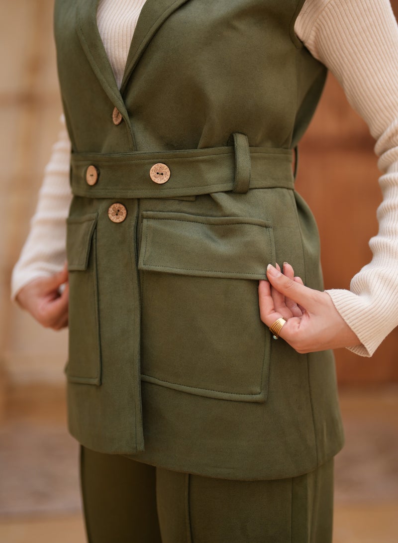 **Olive Winter Suit Set with Pants, Padded Vest, and Belt (3XL 100-115 k) - by Stilo - Image 4