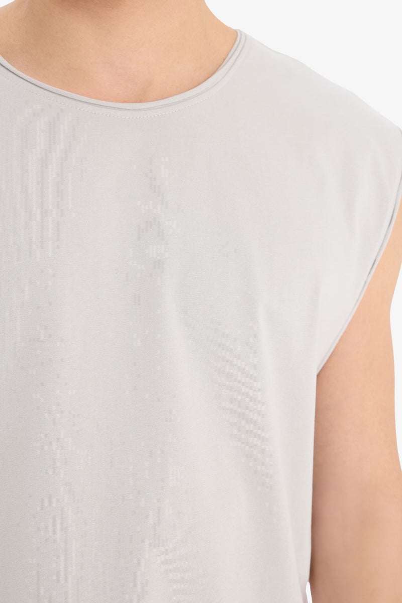 Man Boxy Fit Crew Neck Sleeveless Tank Top
