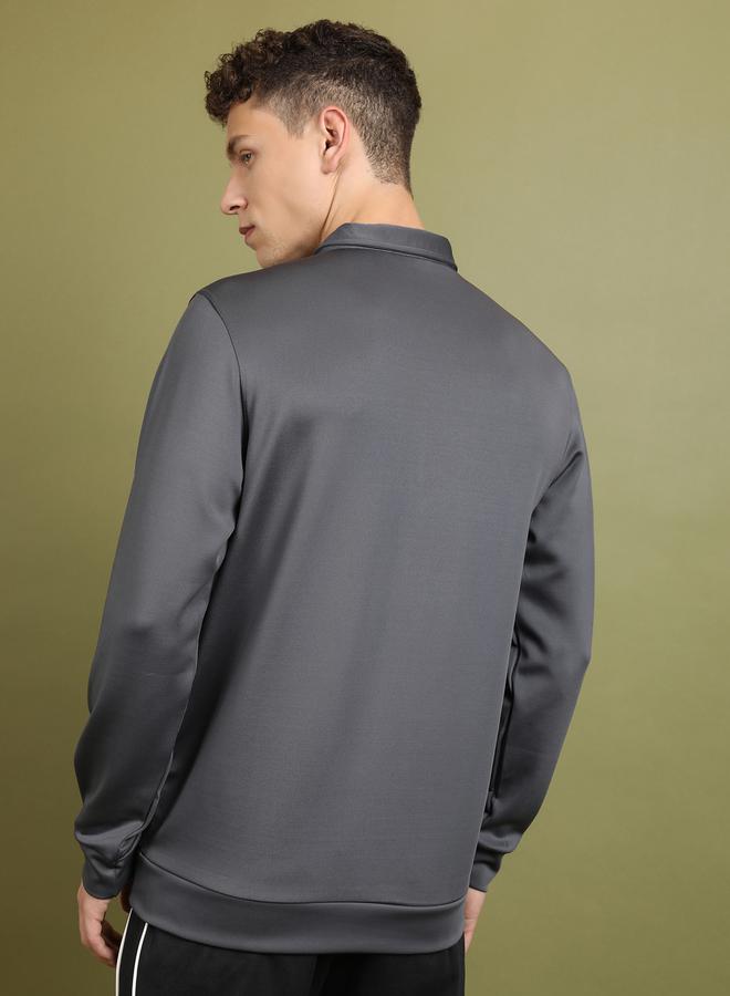 HIGHLANDER Solid Badge Detail Polo Neck Sweatshirt by Styli - Image 3