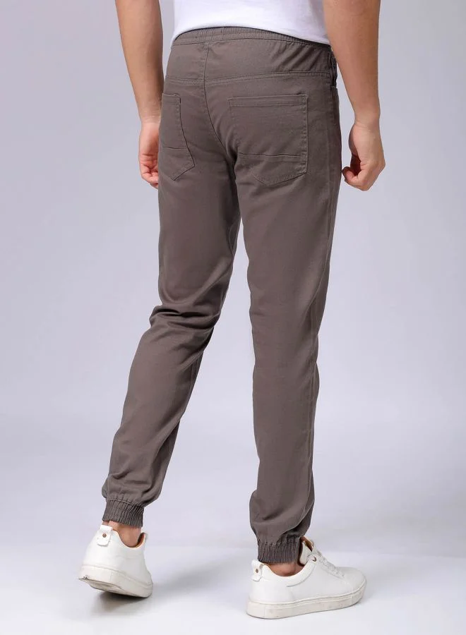 The Indian Garage Co Men Slim Fit Solid Mid-Rise Elasticated Linen Jogger Trouser