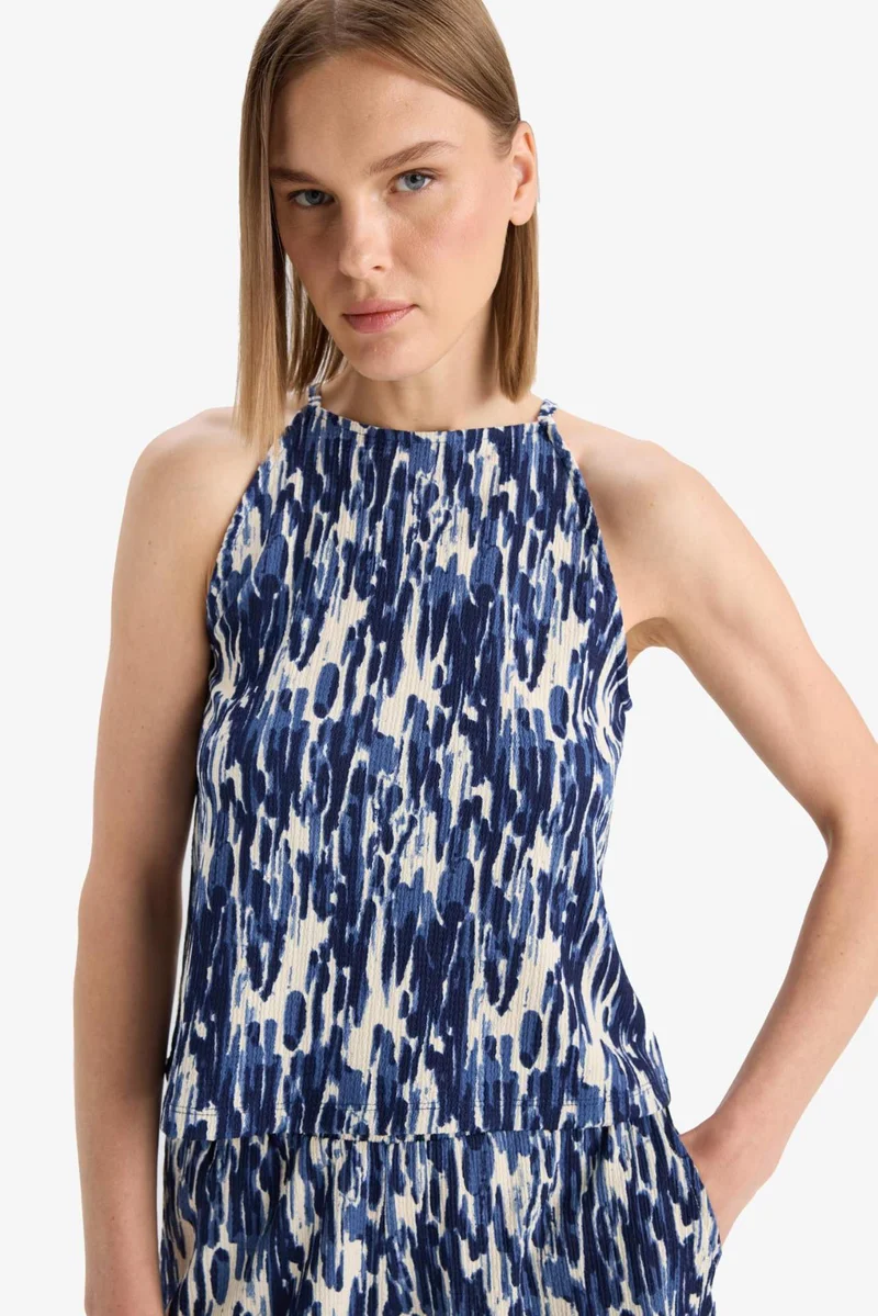 ديفاكتو Regular Fit Crew Neck Crepe Blouse