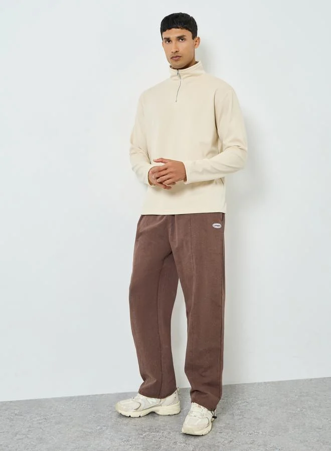 ستايلي جوغر باهت بقصة مريحة للرجال