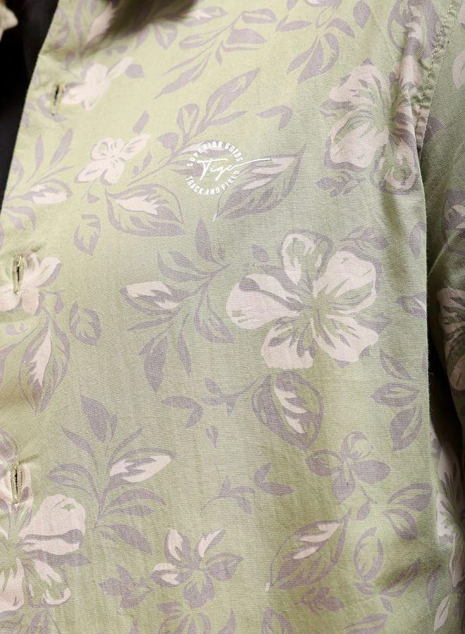 The Indian Garage Co Men Slim Fit Floral Printed Full Sleeves Cutaway Collar Casual Shirt