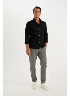 DeFacto قميص بولو رجالي منسوج بقصّة Slim Fit وأزرار وأكمام طويلة  - Image 3