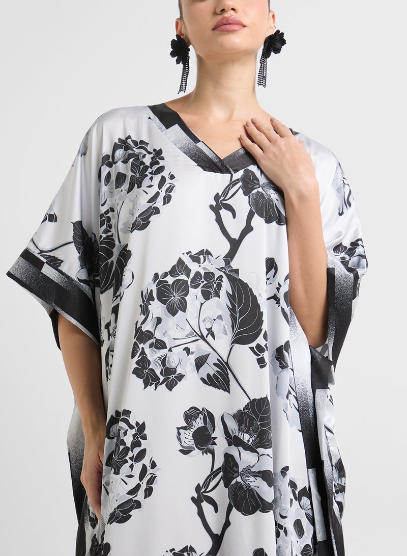 Khizana Printed Night Kaftan  - Image 3