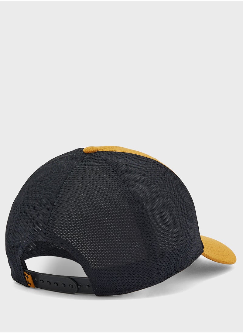 UNDER ARMOUR - Project Rock Trucker - Image 1