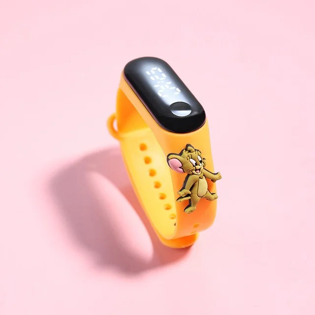 دي زي سي كوزنلر أفم Dzc Cousins ​​Avm Tom and Jerry LED Touch Screen Digital Children and Youth Wristwatch Yellow (They Are Not Smart)