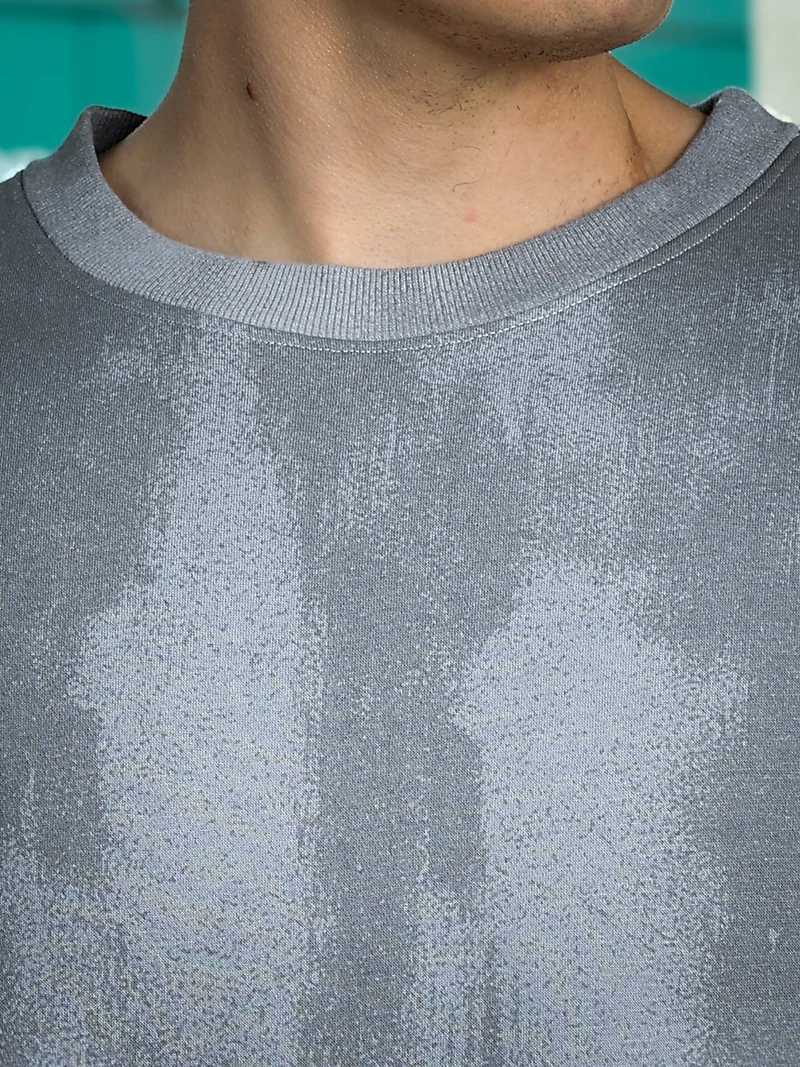مانياك Maniac Mens Spray Printed Full Sleeve Round Light Grey Cotton Fleece Sweatshirt