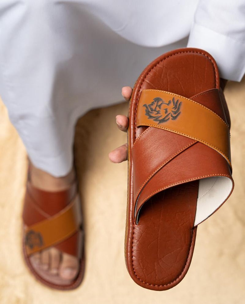 حذاء شرقي صندل نعال | بني | زبيرية تناسب كل يوم و المناسبات - Image 1