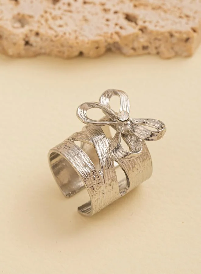 تايك تو خاتم فضي مفتوح بتفصيلة فيونكة