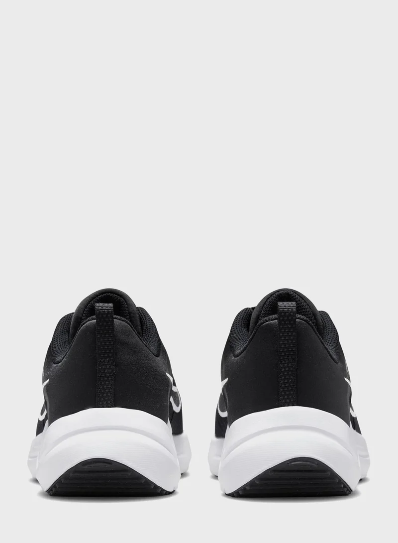 Nike Downshifter 12