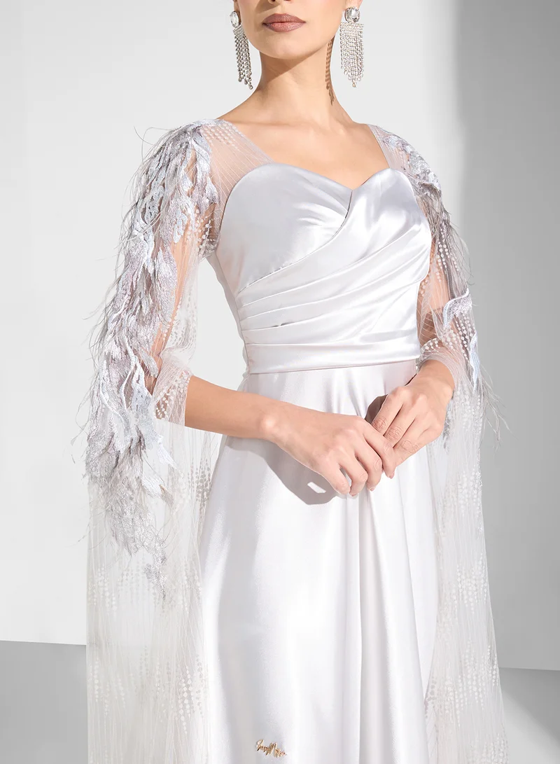 فاشن تريندز من سوزي مطر Feathered Long Sleeves Maxi Dress