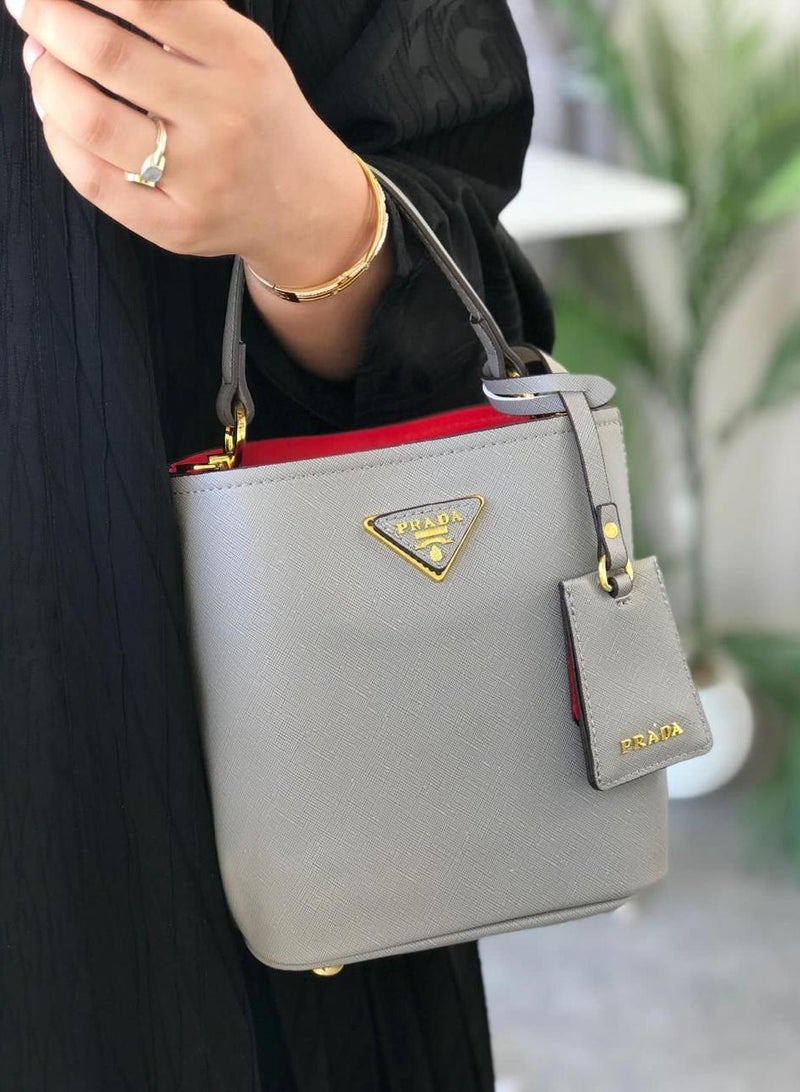 Elegant women's bag, high quality brand, with handle