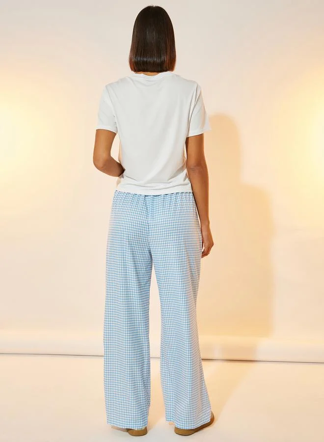 تايك تو Graphic Print Round Neck T-Shirt & Gingham Check Pants Co-Ords