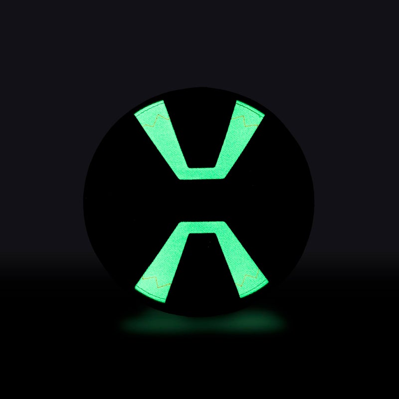 Chuckit! Max Glow Paraflight Flying Disc Dog Toy - Water Floating Flyer - Durable Nylon Construction with Soft Rubber Edges - For Medium and Large Dogs - Size Large - 9.75" L x 9.75" W - Pack of 1 - Image 4