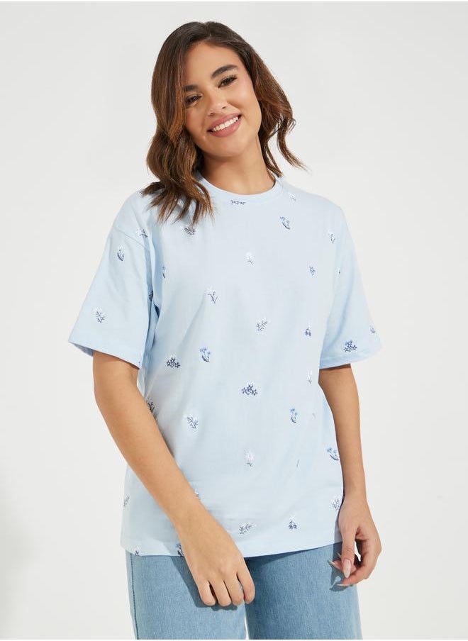 Styli Oversized All Over Floral Embroidered Front T-Shirt  - Image 3