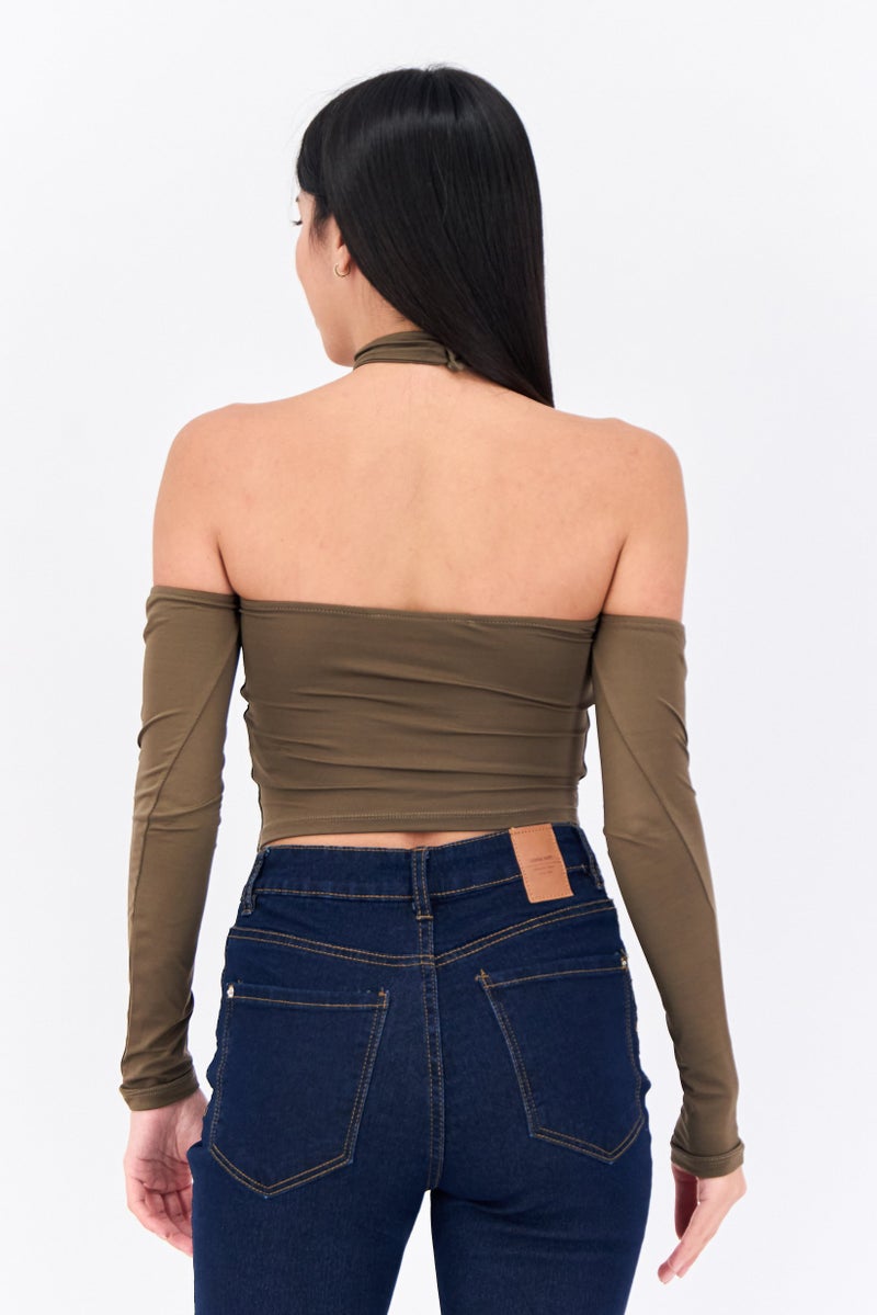 Bershka بلوزة نسائية بأكمام طويلة وقبة هالتر، زيتوني داكن - Image 3