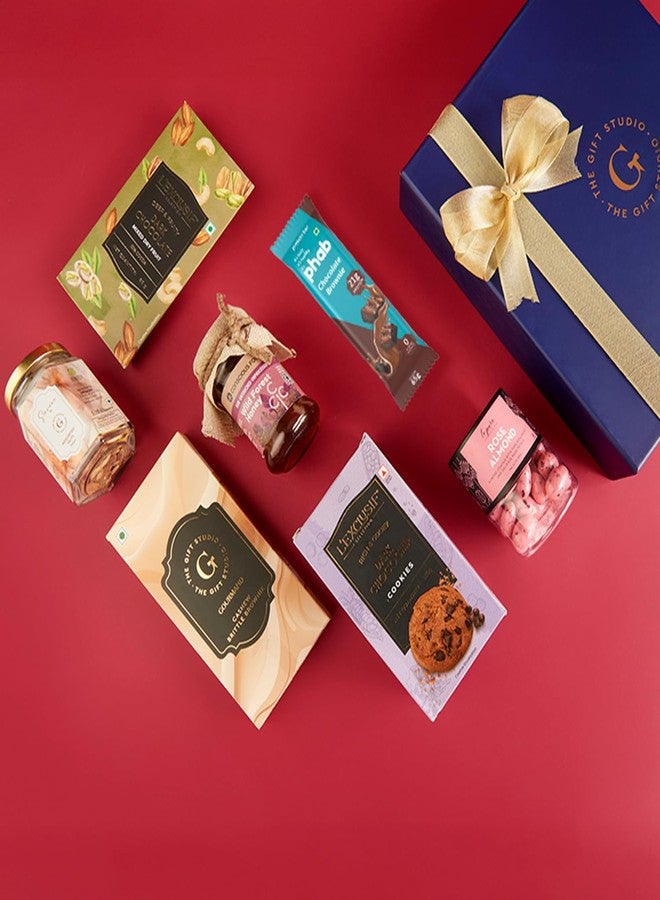 THE GIFT STUDIO.COM Indi Gourmet Gift Hamper with Premium Indian-Inspired Snack Box, Mixed Nuts, Chocolates, Cookies, Honey for Foodies & Festive Gifting |. - Image 2