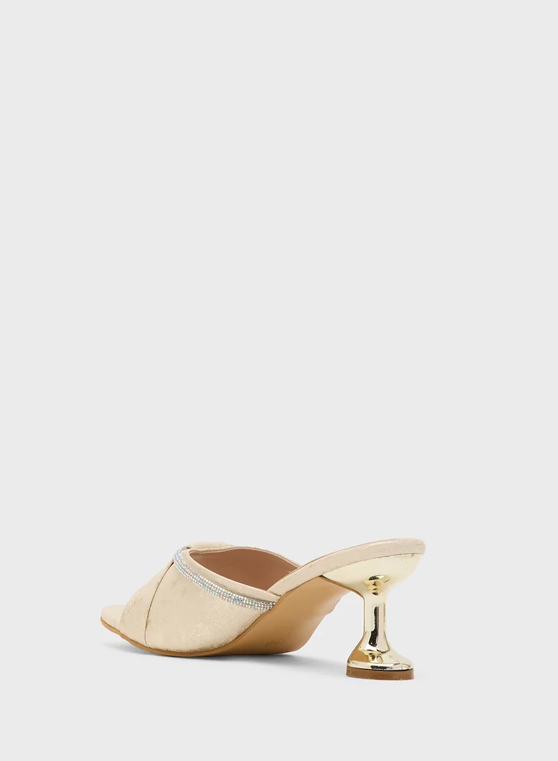 بيتك ستيبس Heeled Occasion Sandal