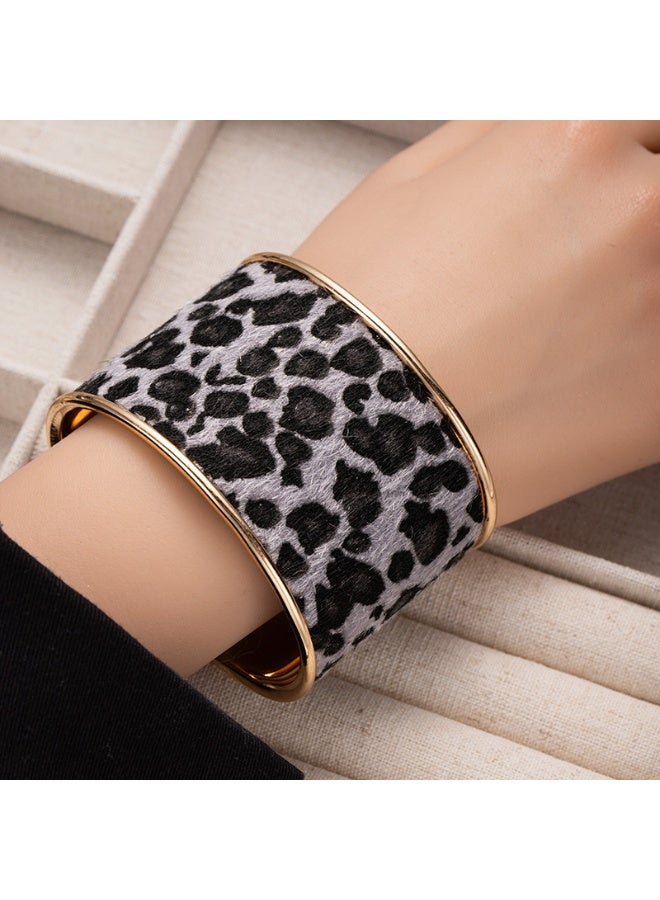 KUYING New Fashion Design Exquisite Versatile Bracelet