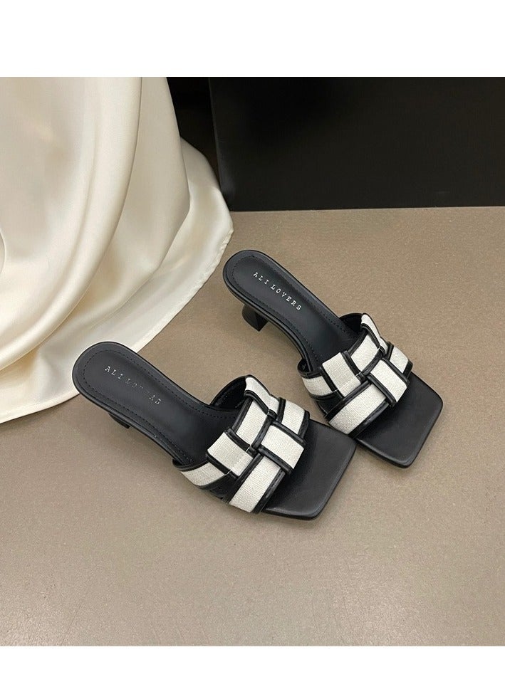 Summer New Versatile And Stylish Korean Style Square Headed Checkered Sandals For Women  - Image 3