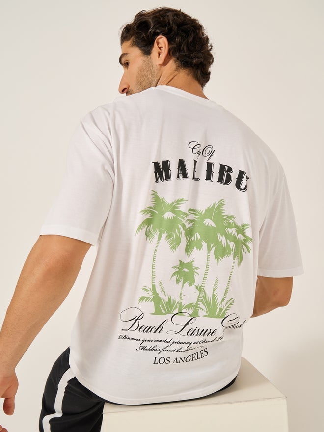 ستايلي تيشيرت فضفاض بأكمام قصيرة وطبعة جرافيك من ستايلي - Image 1