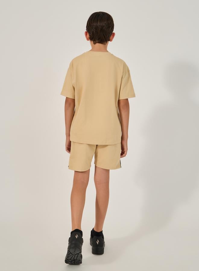 Styli Styli Slogan Print Round Neck T-Shirt and Shorts Set  - Image 5