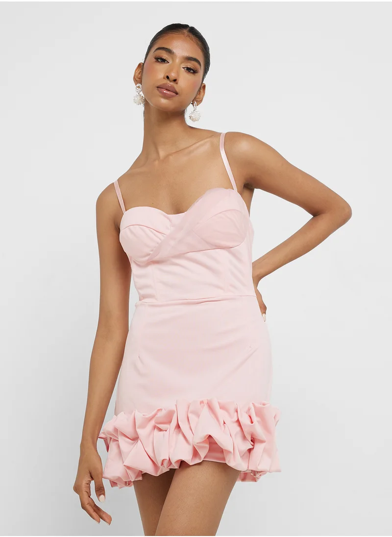 جينجر Strappy Mini Dress With Ruffle Hem