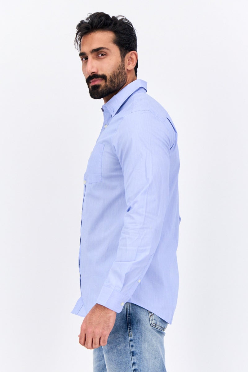 GAP Men Standard Fit Long Sleeve Chambray Casual Shirt, Light Blue - Image 2