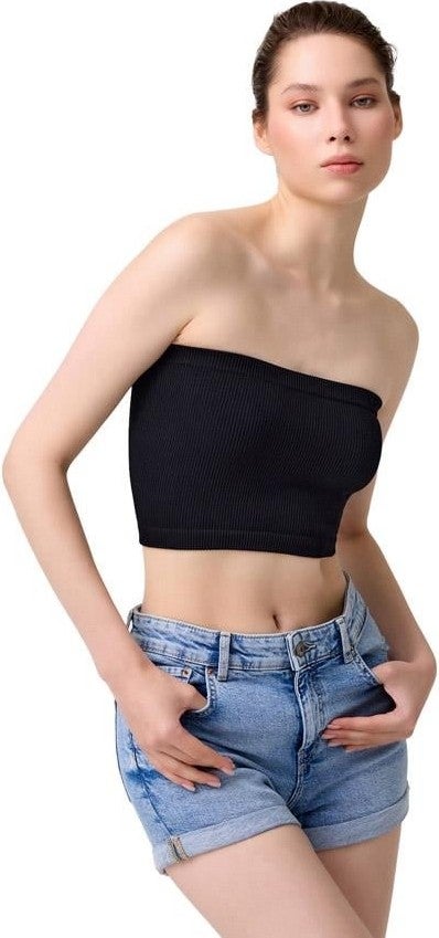 COTTONHILL بريميوم - توب قصير بلا حمالات نسائي أسود بدون seams  - Image 2