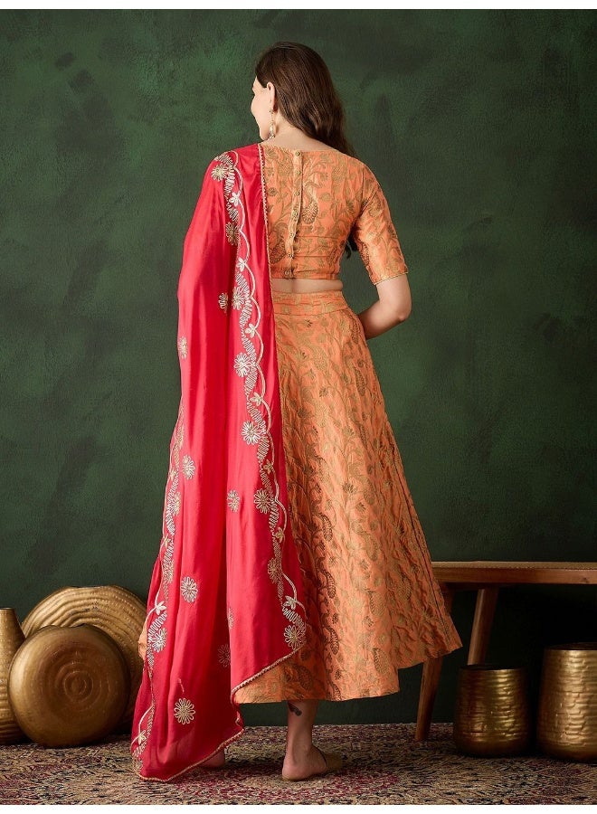 AKS Peach lehenga Banarasi lehenga Choli with Crimson red Dupatta  - Image 4