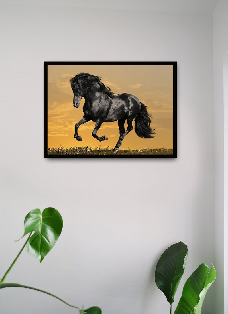 Spoil Your Wall ملصقات جدارية مع صورة حصان في حركة وإطار أسود - فنون جدارية لتزيين المنزل وإطارات صور - 40x55 سم من Spoil Your Wall - Image 1
