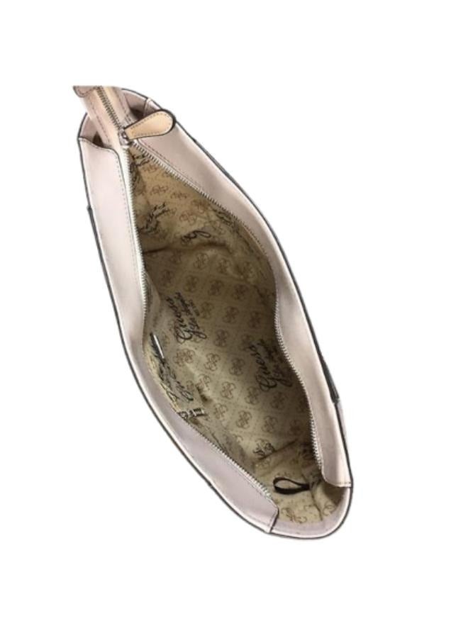 GUESS A distinctive Guess bag for women  - Image 2
