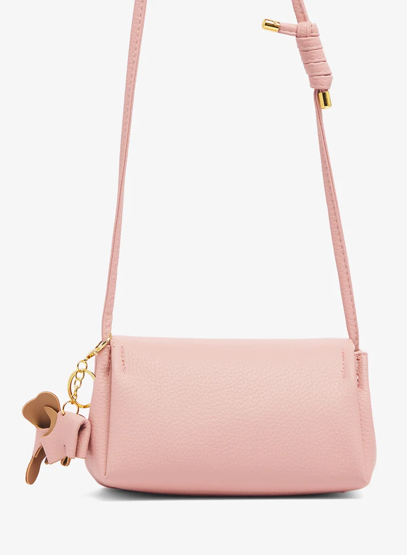 ايلا حقيبة ايست تو ويست بتعليقة جرو