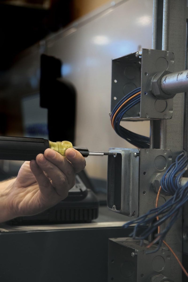 Klein Tools 626 Tapping Tool, 6-in-1, Cushion Grip - Image 5