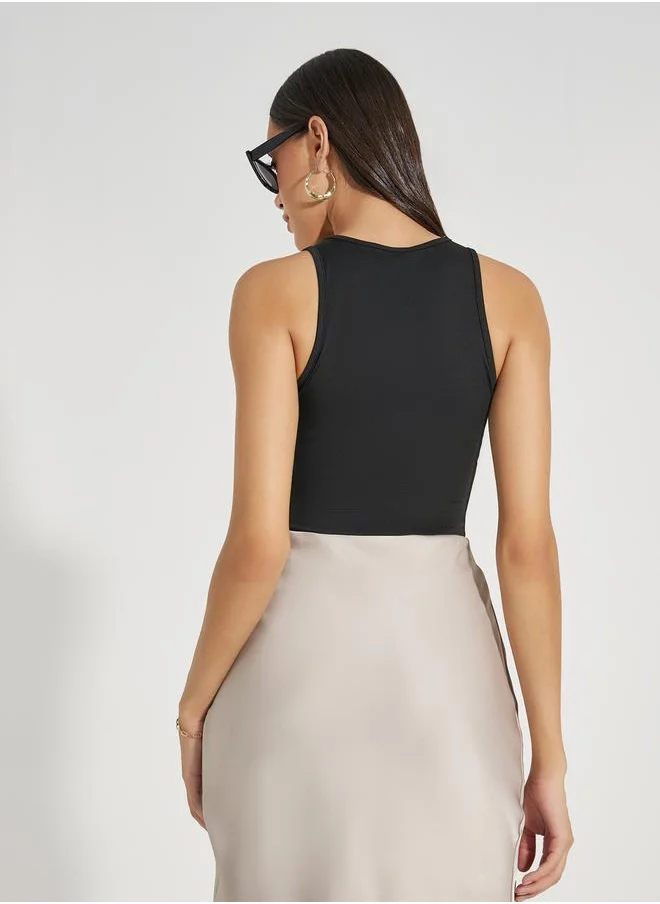 ستايلي Solid Knit Sleeveless Round Neck Bodysuit