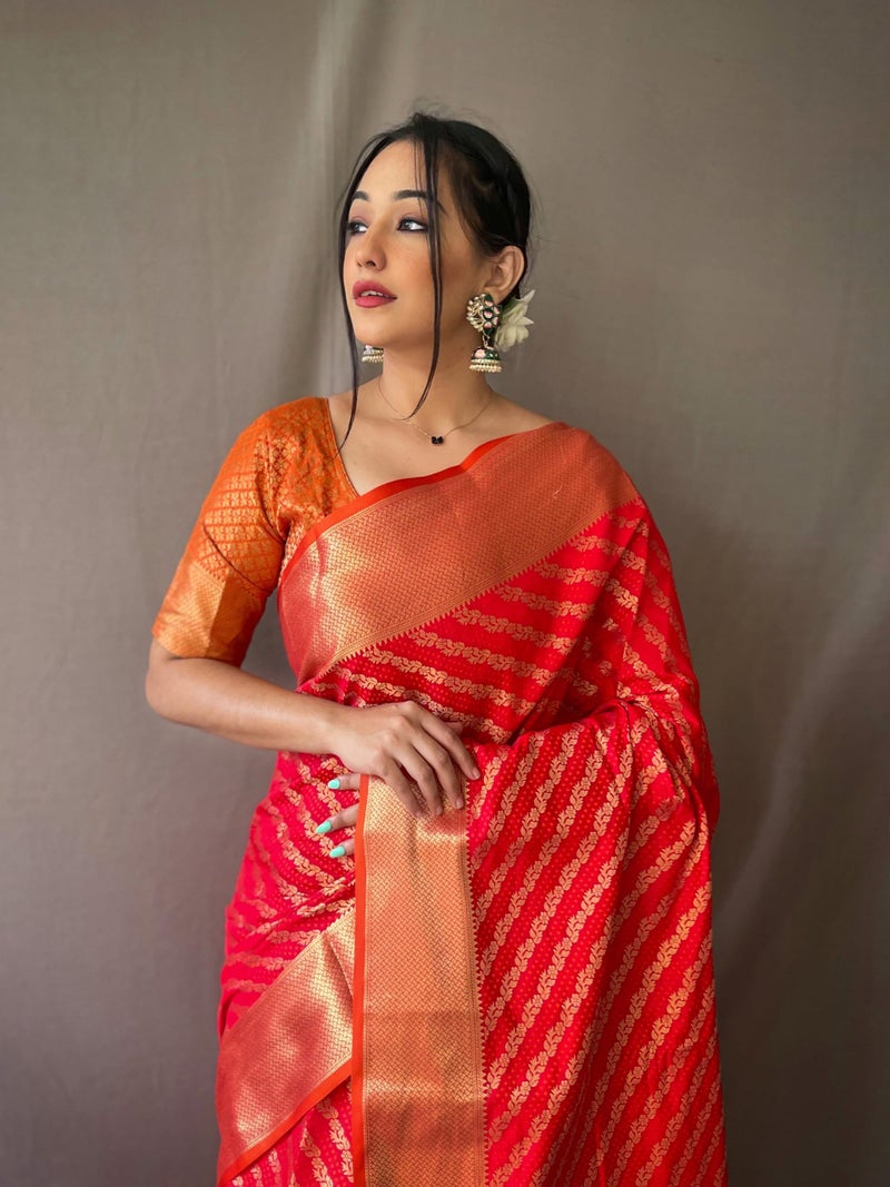 SGF11 Women's Leriya patola Soft Lichi Silk Banarasi Sarees With Blouse Piece (Red) - Image 3